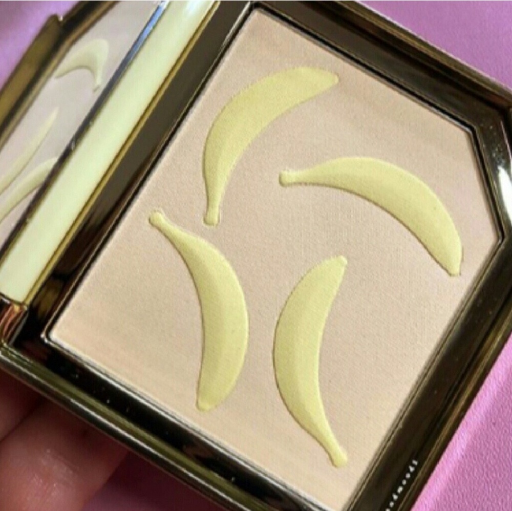 Too Faced banana powder Tutti Frutti 🍌